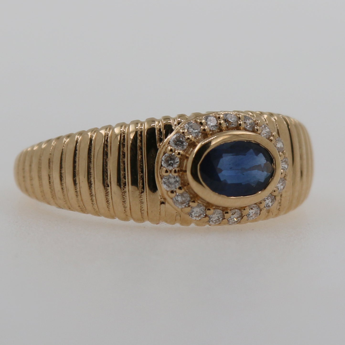 ANILLO ESTRIADO ZAFIRO Y DIAMANTES