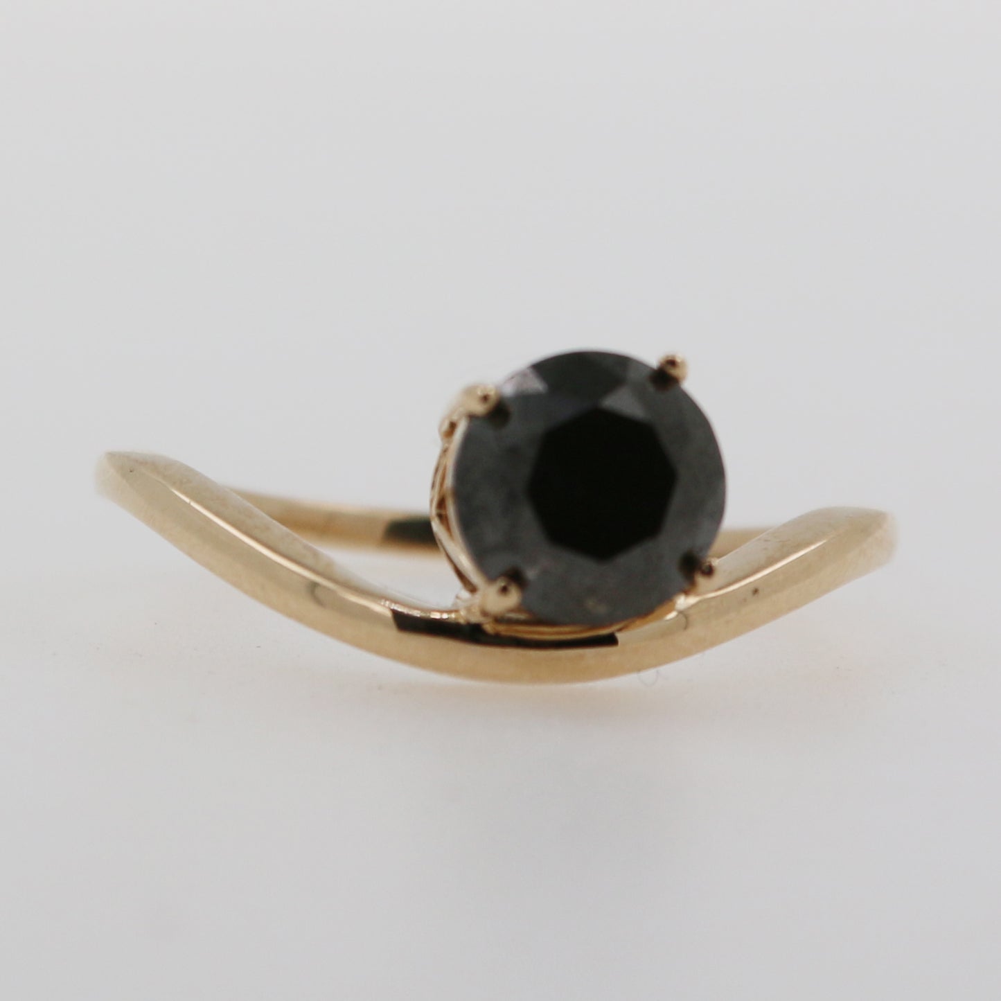 ANILLO WAVY DIAMANTE NEGRO