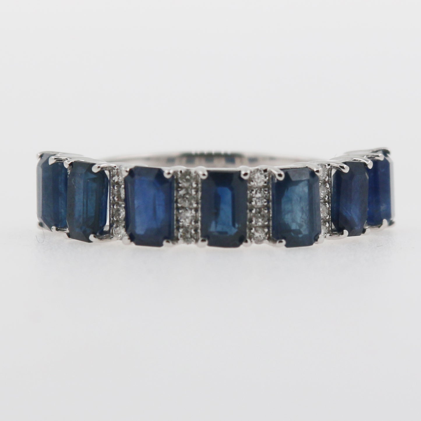 ANILLO ZAFIROS Y DIAMANTES