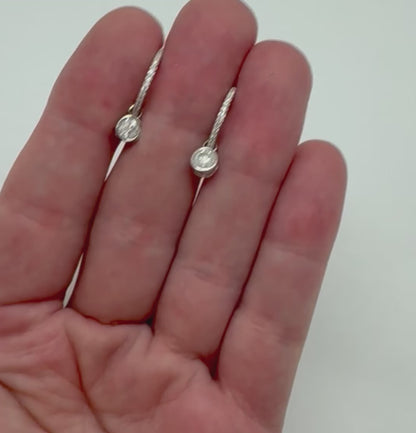 ARRACADAS DIAMANTE COLGANTE