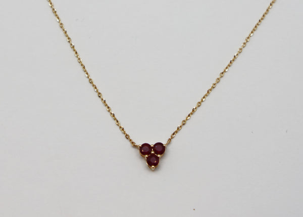 COLLAR UVA RUBIES