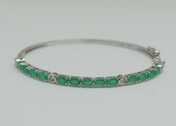 BANGLE ESMERALDA Y DIAMANTES