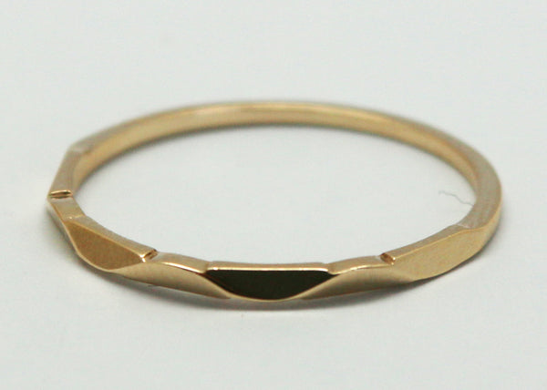 ANILLO DELGADO ORO